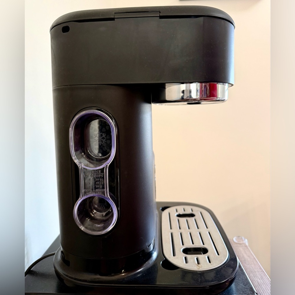 Mr. Coffee Black 3 in 1 Coffee Maker. Hot, Iced or Frappes with 3 Original Cups! - Picture 4 of 12